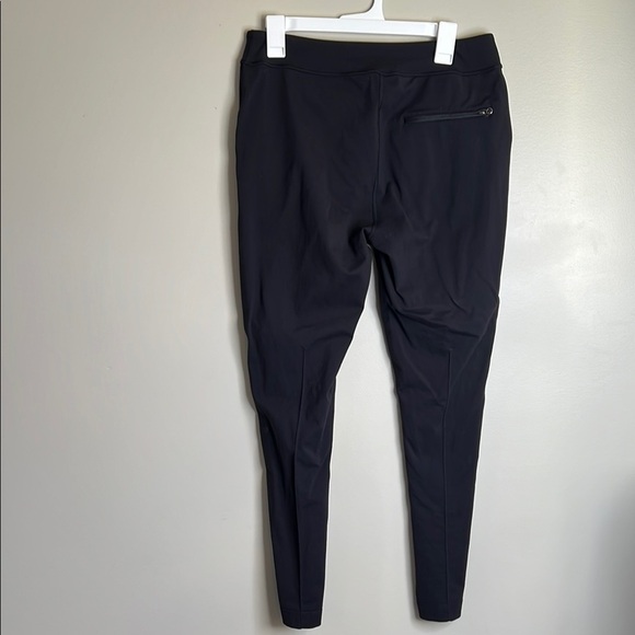 Lululemon Pull On Tapered Pants Center Seam with Pockets Black Women's Size 8 - Picture 6 of 9